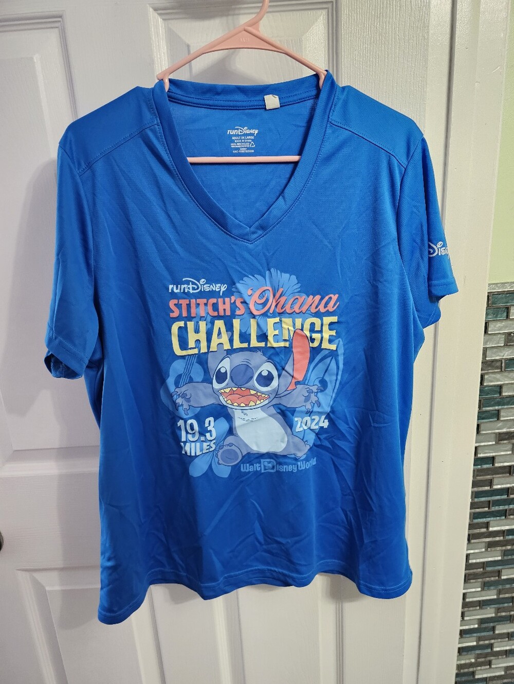 runDisney Stitch's 'Ohana Challenge Tee - Bright Blue